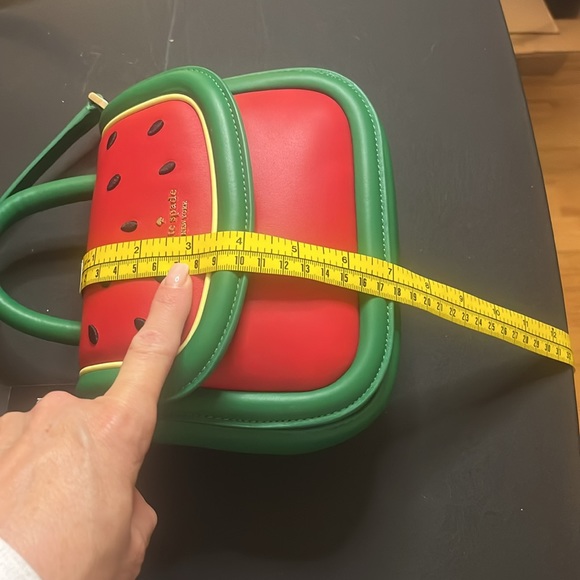 ⭐️⭐️HOST PICK ⭐️⭐️Kate Spade Puffy Melon Mini Bag. NWT - Picture 8 of 8